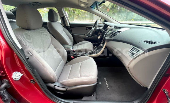 Sayi Na hannu Hyundai Elantra Red Mota in Girma a Upper East Sayi Na hannu Hyundai Elantra Red Mota in Girma a Upper East