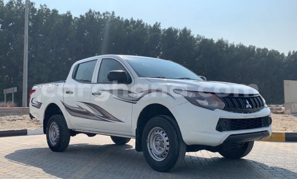 Ra Imported Mitsubishi L200 funfun Ọkọ̀ in Import - Dubai ni Ashanti Ra Imported Mitsubishi L200 funfun Ọkọ̀ in Import - Dubai ni Ashanti