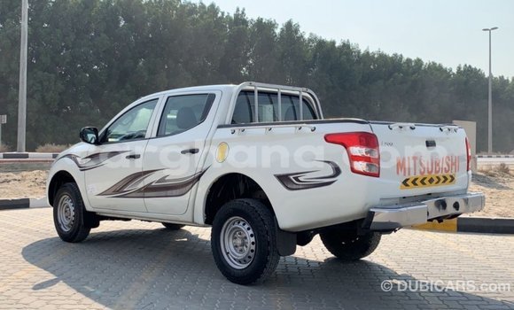 Ra Imported Mitsubishi L200 funfun Ọkọ̀ in Import - Dubai ni Ashanti Ra Imported Mitsubishi L200 funfun Ọkọ̀ in Import - Dubai ni Ashanti