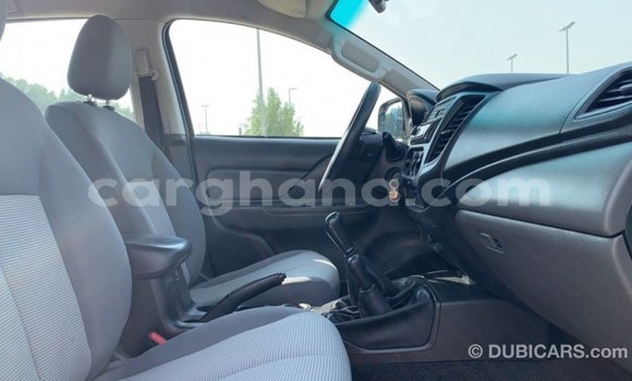 Ra Imported Mitsubishi L200 funfun Ọkọ̀ in Import - Dubai ni Ashanti Ra Imported Mitsubishi L200 funfun Ọkọ̀ in Import - Dubai ni Ashanti