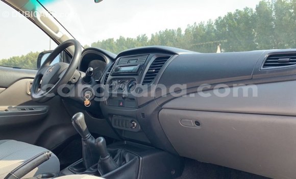 Ra Imported Mitsubishi L200 funfun Ọkọ̀ in Import - Dubai ni Ashanti Ra Imported Mitsubishi L200 funfun Ọkọ̀ in Import - Dubai ni Ashanti