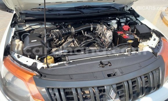 Ra Imported Mitsubishi L200 funfun Ọkọ̀ in Import - Dubai ni Ashanti Ra Imported Mitsubishi L200 funfun Ọkọ̀ in Import - Dubai ni Ashanti