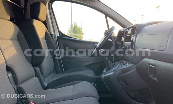 Ra Imported Peugeot Partner funfun Ọkọ̀ in Import - Dubai ni Ashanti Ra Imported Peugeot Partner funfun Ọkọ̀ in Import - Dubai ni Ashanti