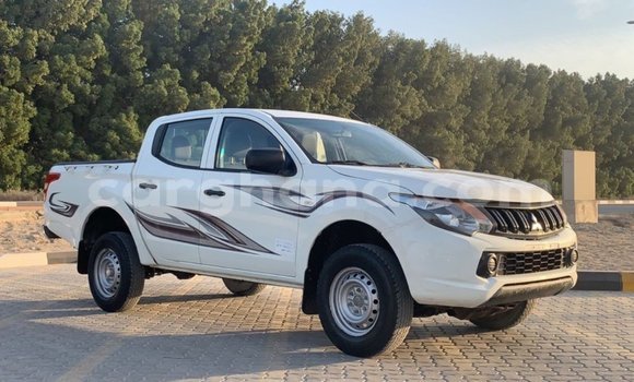 Sayi Imported Mitsubishi L200 White Mota in Import - Dubai a Ashanti Sayi Imported Mitsubishi L200 White Mota in Import - Dubai a Ashanti