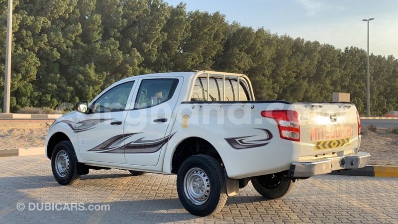 Big with watermark mitsubishi l200 ashanti import dubai 38624