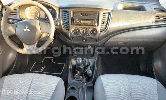 Sayi Imported Mitsubishi L200 White Mota in Import - Dubai a Ashanti Sayi Imported Mitsubishi L200 White Mota in Import - Dubai a Ashanti