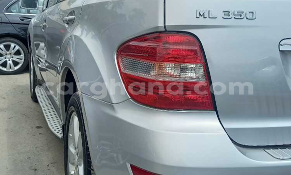 Sayi Na hannu Mercedes‒Benz ML–Class Azurfa Mota in Tema a Greater Accra Sayi Na hannu Mercedes‒Benz ML–Class Azurfa Mota in Tema a Greater Accra