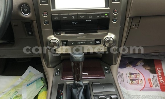 Ra Àlòkù Lexus GX funfun Ọkọ̀ in Tema ni Greater Accra Ra Àlòkù Lexus GX funfun Ọkọ̀ in Tema ni Greater Accra