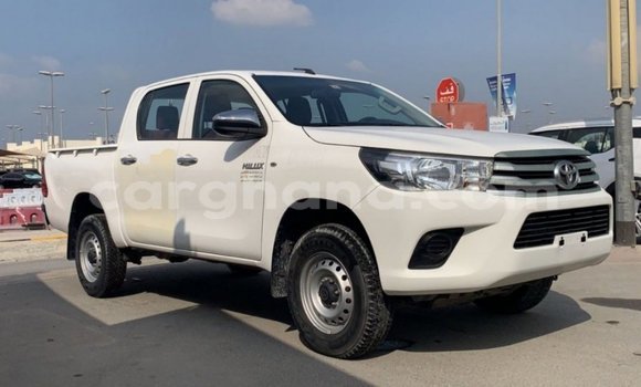 Ra Imported Toyota Hilux funfun Ọkọ̀ in Import - Dubai ni Ashanti Ra Imported Toyota Hilux funfun Ọkọ̀ in Import - Dubai ni Ashanti