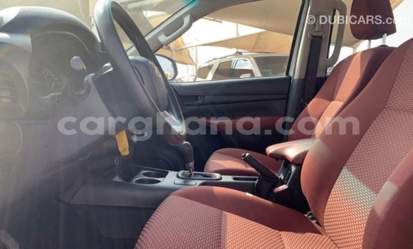 Ra Imported Toyota Hilux funfun Ọkọ̀ in Import - Dubai ni Ashanti Ra Imported Toyota Hilux funfun Ọkọ̀ in Import - Dubai ni Ashanti