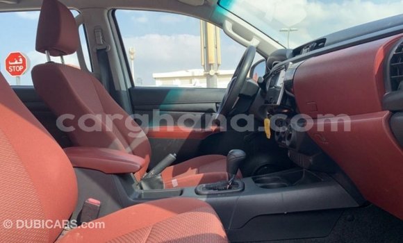 Ra Imported Toyota Hilux funfun Ọkọ̀ in Import - Dubai ni Ashanti Ra Imported Toyota Hilux funfun Ọkọ̀ in Import - Dubai ni Ashanti