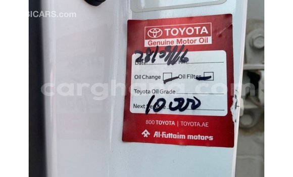 Ra Imported Toyota Hilux funfun Ọkọ̀ in Import - Dubai ni Ashanti Ra Imported Toyota Hilux funfun Ọkọ̀ in Import - Dubai ni Ashanti