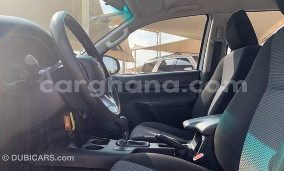 Buy Import Toyota Hilux White Car in Import - Dubai in Ashanti Buy Import Toyota Hilux White Car in Import - Dubai in Ashanti