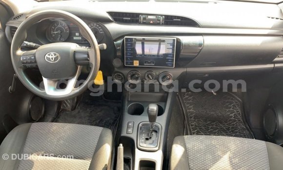 Buy Import Toyota Hilux White Car in Import - Dubai in Ashanti Buy Import Toyota Hilux White Car in Import - Dubai in Ashanti