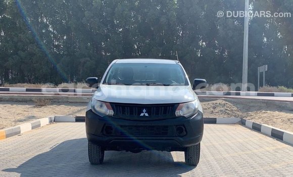 Buy Import Mitsubishi L200 White Car in Import - Dubai in Ashanti Buy Import Mitsubishi L200 White Car in Import - Dubai in Ashanti