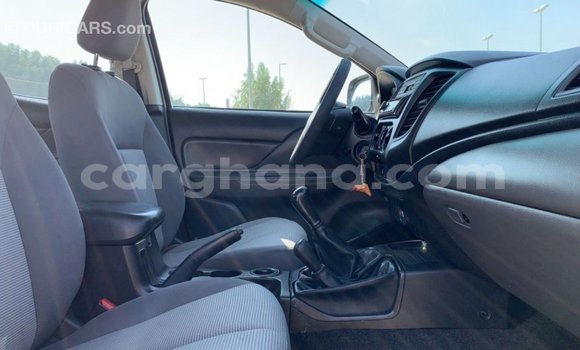 Buy Import Mitsubishi L200 White Car in Import - Dubai in Ashanti Buy Import Mitsubishi L200 White Car in Import - Dubai in Ashanti