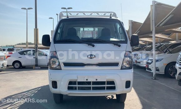 Ra Imported Kia Rio funfun Ọkọ̀ in Import - Dubai ni Ashanti Ra Imported Kia Rio funfun Ọkọ̀ in Import - Dubai ni Ashanti