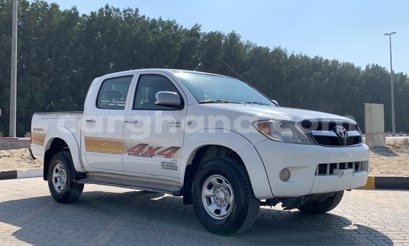 Ra Imported Toyota Hilux funfun Ọkọ̀ in Import - Dubai ni Ashanti Ra Imported Toyota Hilux funfun Ọkọ̀ in Import - Dubai ni Ashanti
