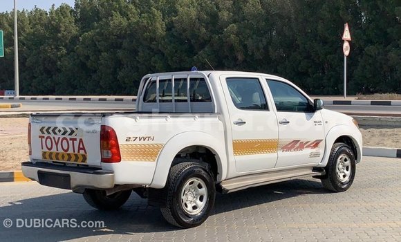 Ra Imported Toyota Hilux funfun Ọkọ̀ in Import - Dubai ni Ashanti Ra Imported Toyota Hilux funfun Ọkọ̀ in Import - Dubai ni Ashanti
