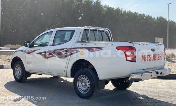 Ra Imported Mitsubishi L200 funfun Ọkọ̀ in Import - Dubai ni Ashanti Ra Imported Mitsubishi L200 funfun Ọkọ̀ in Import - Dubai ni Ashanti
