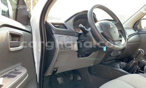 Ra Imported Mitsubishi L200 funfun Ọkọ̀ in Import - Dubai ni Ashanti Ra Imported Mitsubishi L200 funfun Ọkọ̀ in Import - Dubai ni Ashanti