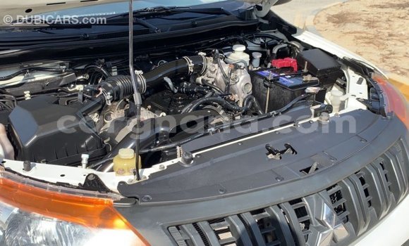 Ra Imported Mitsubishi L200 funfun Ọkọ̀ in Import - Dubai ni Ashanti Ra Imported Mitsubishi L200 funfun Ọkọ̀ in Import - Dubai ni Ashanti