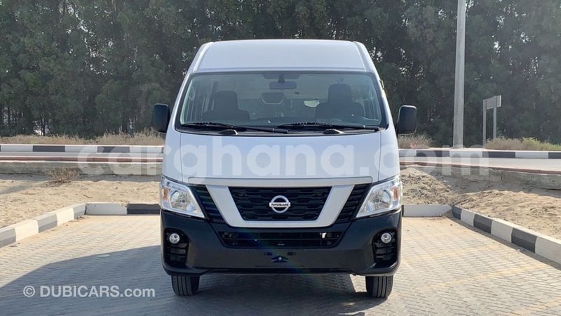 Big with watermark nissan urvan ashanti import dubai 38702