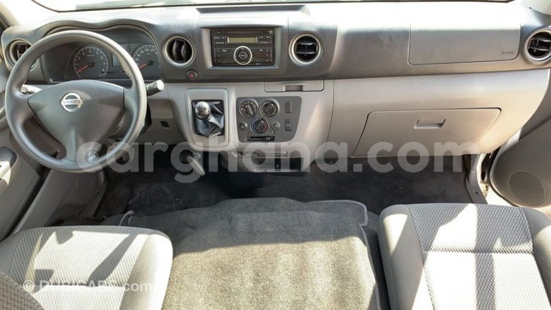 Big with watermark nissan urvan ashanti import dubai 38702