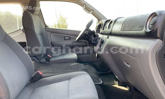 Buy Import Nissan Urvan White Car in Import - Dubai in Ashanti Buy Import Nissan Urvan White Car in Import - Dubai in Ashanti
