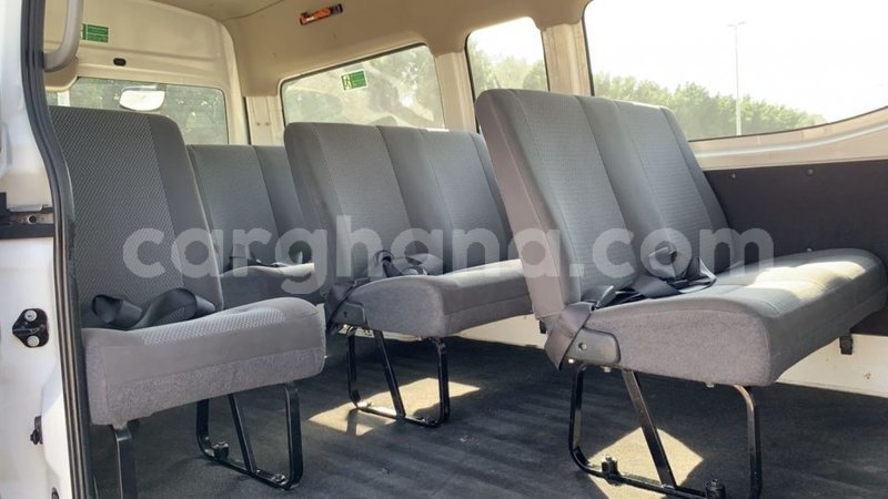 Big with watermark nissan urvan ashanti import dubai 38702