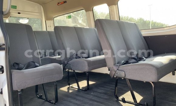 Buy Import Nissan Urvan White Car in Import - Dubai in Ashanti Buy Import Nissan Urvan White Car in Import - Dubai in Ashanti