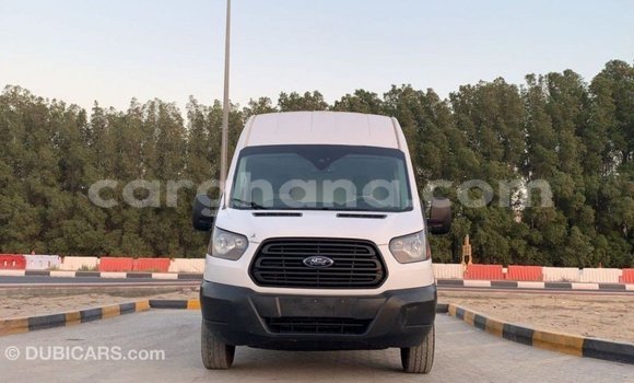 Ra Imported Ford Club Wagon funfun Ọkọ̀ in Import - Dubai ni Ashanti Ra Imported Ford Club Wagon funfun Ọkọ̀ in Import - Dubai ni Ashanti