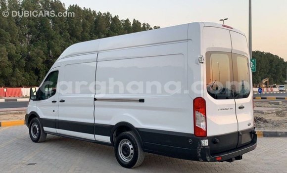 Ra Imported Ford Club Wagon funfun Ọkọ̀ in Import - Dubai ni Ashanti Ra Imported Ford Club Wagon funfun Ọkọ̀ in Import - Dubai ni Ashanti