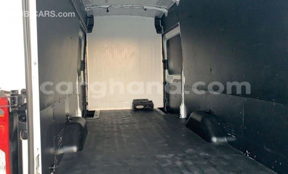 Ra Imported Ford Club Wagon funfun Ọkọ̀ in Import - Dubai ni Ashanti Ra Imported Ford Club Wagon funfun Ọkọ̀ in Import - Dubai ni Ashanti