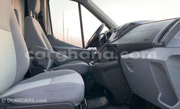 Ra Imported Ford Club Wagon funfun Ọkọ̀ in Import - Dubai ni Ashanti Ra Imported Ford Club Wagon funfun Ọkọ̀ in Import - Dubai ni Ashanti