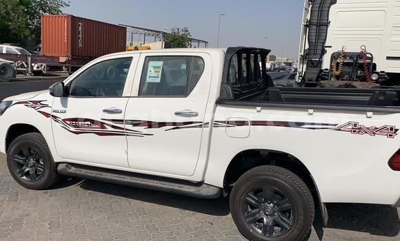 Buy Used Toyota Hilux White Car in Sekondi–Takoradi Metropolitan in Western Buy Used Toyota Hilux White Car in Sekondi–Takoradi Metropolitan in Western