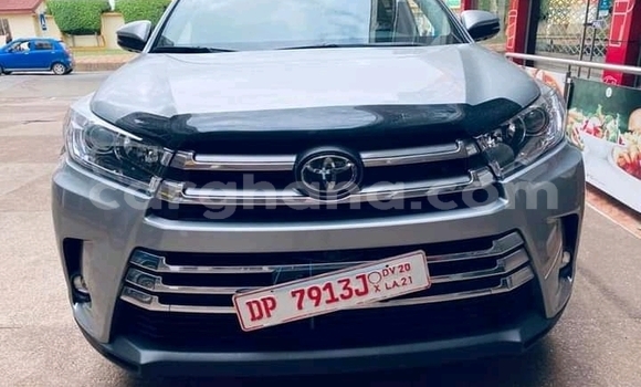 Ra Àlòkù Toyota Highlander Miiran Ọkọ̀ in Accra ni Greater Accra Ra Àlòkù Toyota Highlander Miiran Ọkọ̀ in Accra ni Greater Accra