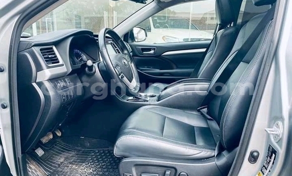 Ra Àlòkù Toyota Highlander Miiran Ọkọ̀ in Accra ni Greater Accra Ra Àlòkù Toyota Highlander Miiran Ọkọ̀ in Accra ni Greater Accra