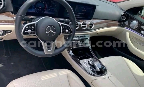 Buy Used Mercedes-Benz E-Classe White Car in Accra in Greater Accra Buy Used Mercedes-Benz E-Classe White Car in Accra in Greater Accra
