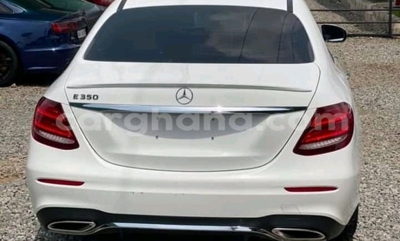 Buy Used Mercedes-Benz E-Classe White Car in Accra in Greater Accra Buy Used Mercedes-Benz E-Classe White Car in Accra in Greater Accra