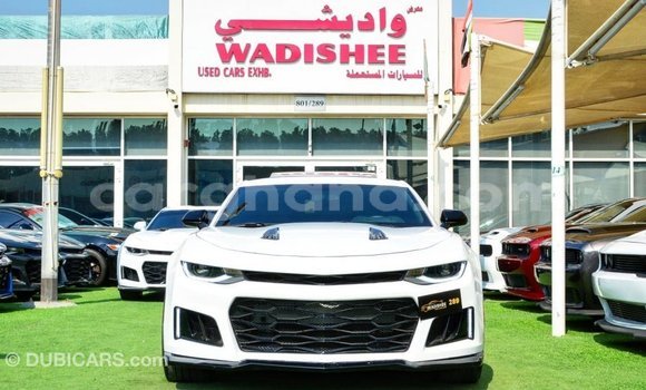 Ra Imported Chevrolet Camaro funfun Ọkọ̀ in Import - Dubai ni Ashanti Ra Imported Chevrolet Camaro funfun Ọkọ̀ in Import - Dubai ni Ashanti