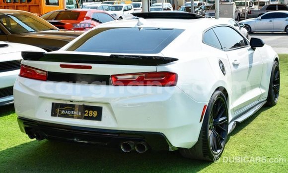 Ra Imported Chevrolet Camaro funfun Ọkọ̀ in Import - Dubai ni Ashanti Ra Imported Chevrolet Camaro funfun Ọkọ̀ in Import - Dubai ni Ashanti