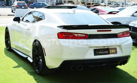 Ra Imported Chevrolet Camaro funfun Ọkọ̀ in Import - Dubai ni Ashanti Ra Imported Chevrolet Camaro funfun Ọkọ̀ in Import - Dubai ni Ashanti