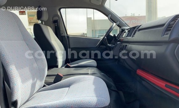 Ra Imported Toyota Hiace funfun Ọkọ̀ in Import - Dubai ni Ashanti Ra Imported Toyota Hiace funfun Ọkọ̀ in Import - Dubai ni Ashanti