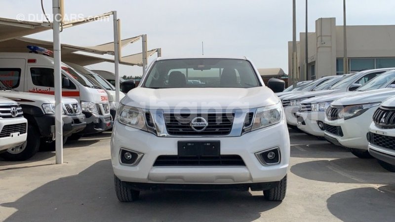 Big with watermark nissan navara ashanti import dubai 38747