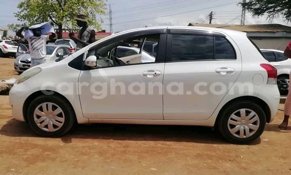 Ra Àlòkù Toyota Vitz Miiran Ọkọ̀ in Accra ni Greater Accra