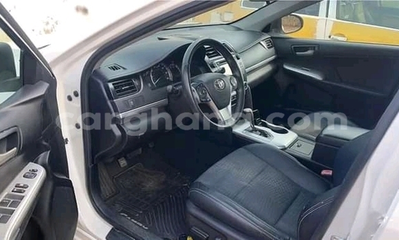 Buy Used Toyota Camry White Car in Accra in Greater Accra Buy Used Toyota Camry White Car in Accra in Greater Accra