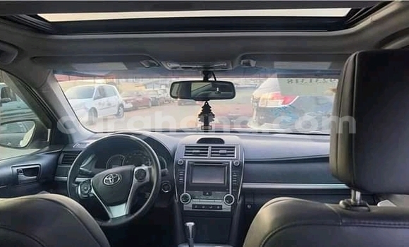 Buy Used Toyota Camry White Car in Accra in Greater Accra Buy Used Toyota Camry White Car in Accra in Greater Accra