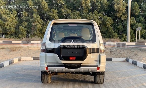 Ra Imported Mitsubishi Pajero funfun Ọkọ̀ in Import - Dubai ni Ashanti Ra Imported Mitsubishi Pajero funfun Ọkọ̀ in Import - Dubai ni Ashanti