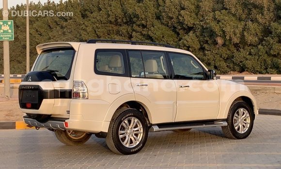 Ra Imported Mitsubishi Pajero funfun Ọkọ̀ in Import - Dubai ni Ashanti Ra Imported Mitsubishi Pajero funfun Ọkọ̀ in Import - Dubai ni Ashanti